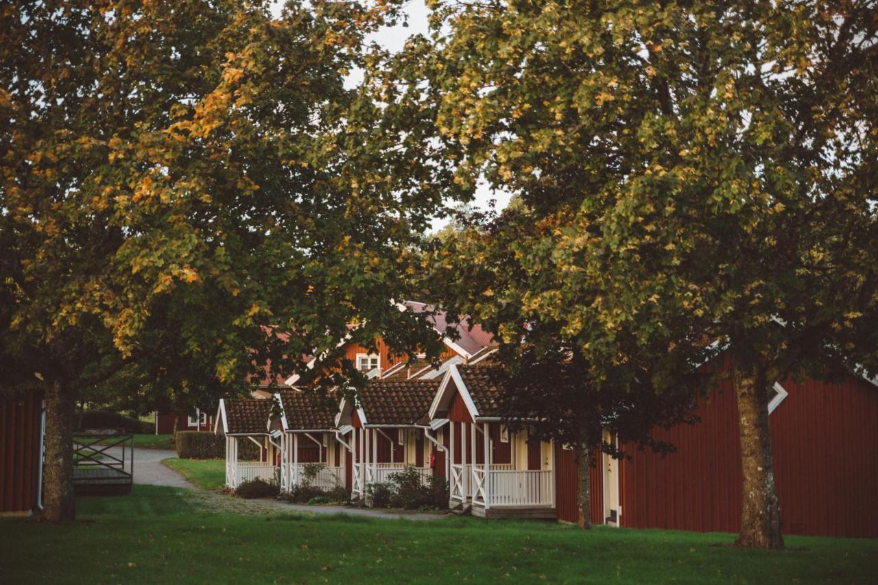Hotel Tva Skyttlar Örby Exterior foto